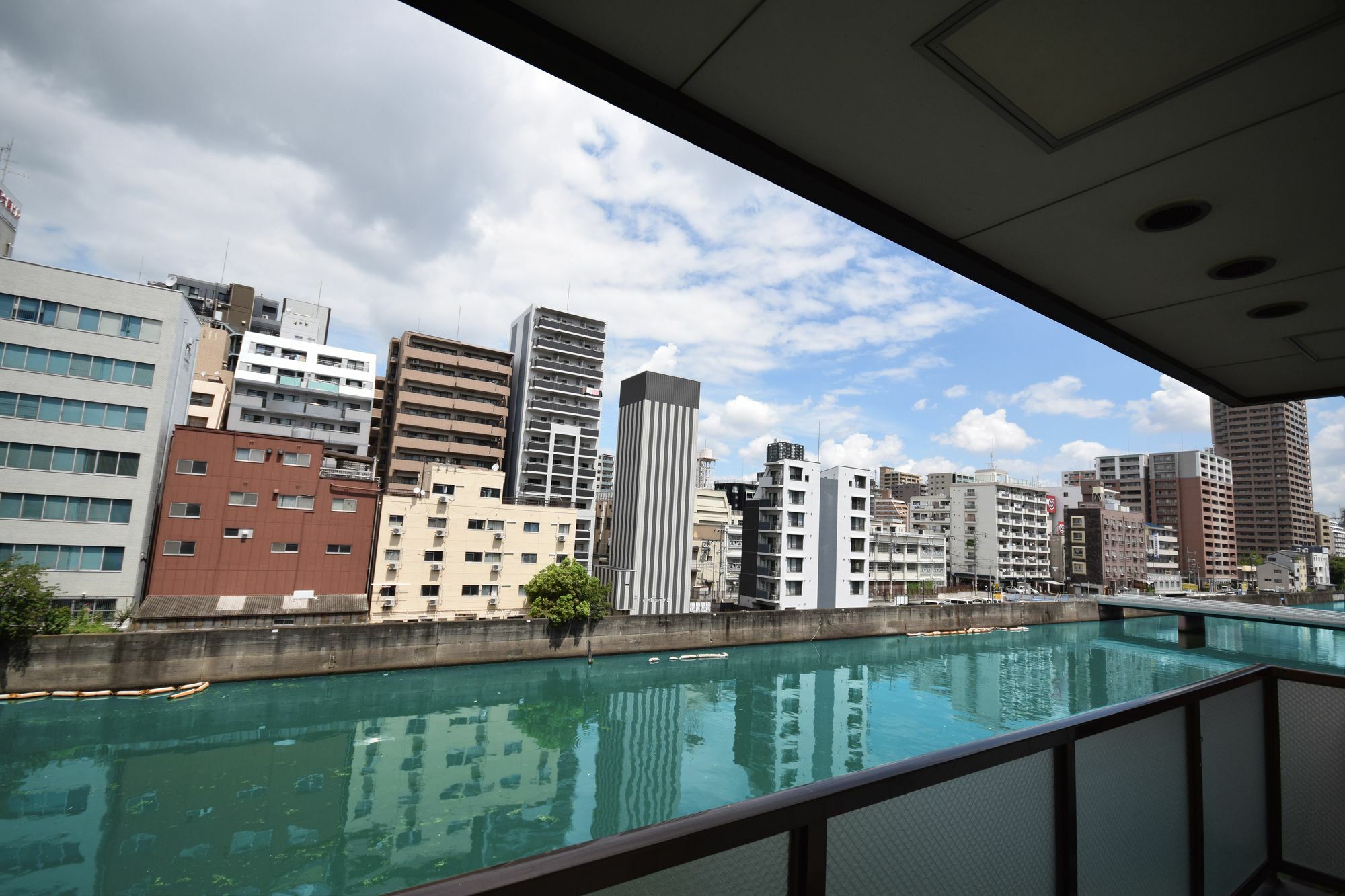 Osaka Ya Namba Vandrehjem Eksteriør billede